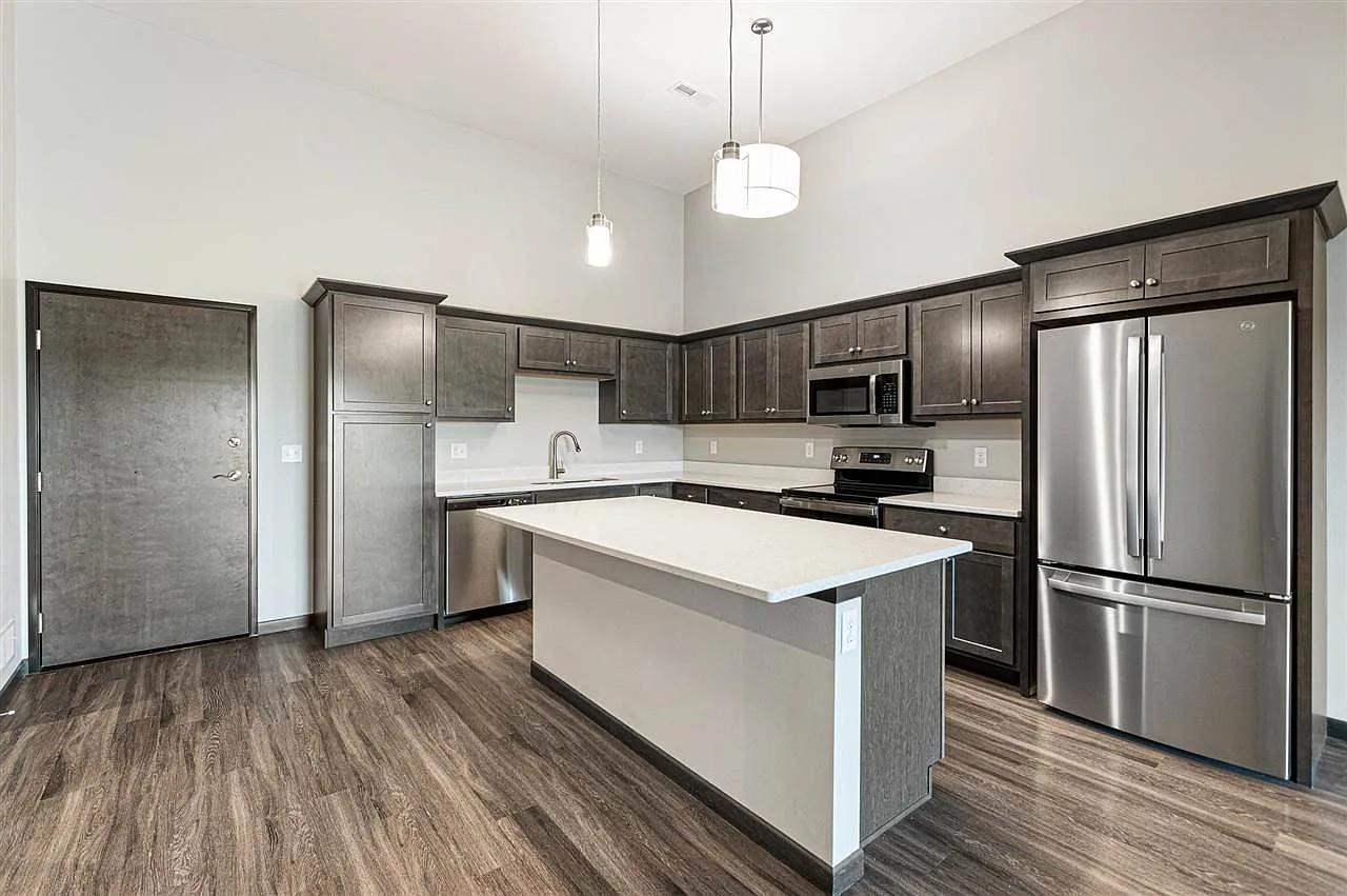 2873 Spring Rose Circle Coralville IA 52241