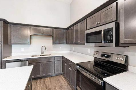 2873 Spring Rose Circle Coralville IA 52241