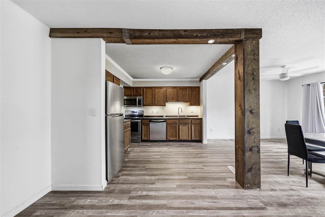 1512 1st Avenue Coralville IA 52241-2601