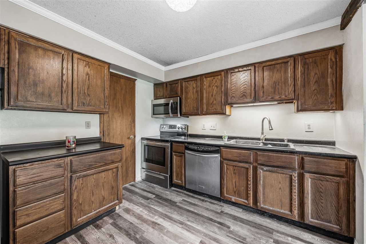 1512 1st Avenue Coralville IA 52241-2601
