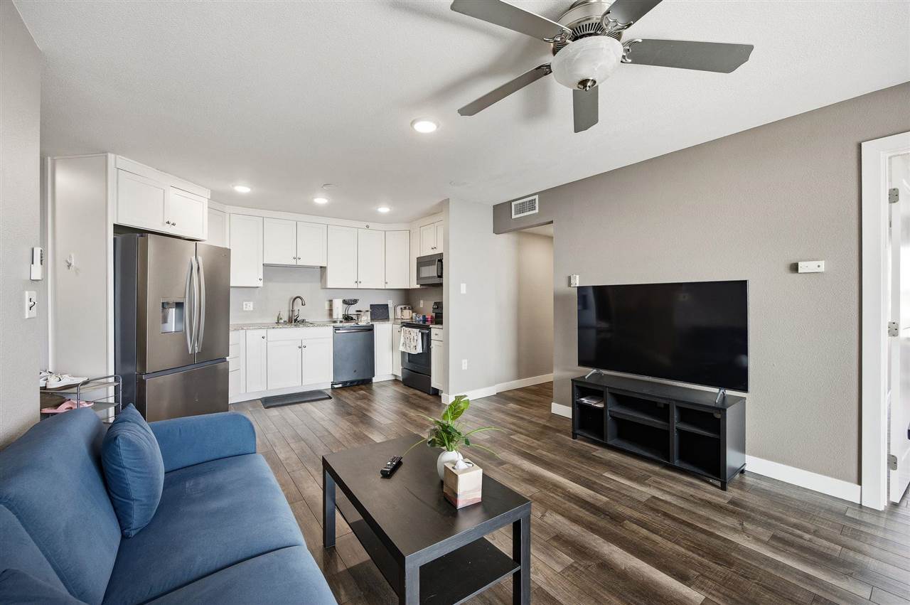 332 S Linn Street Iowa City IA 52240