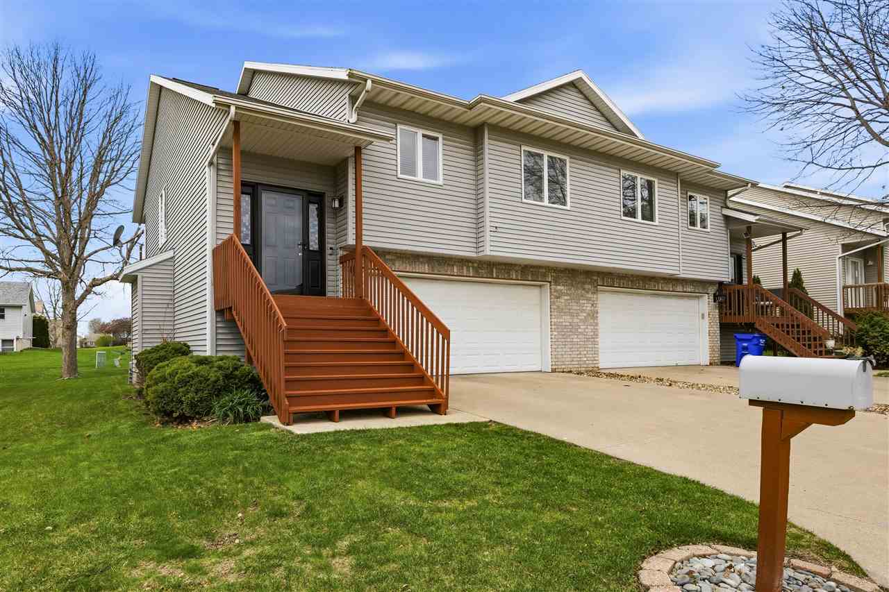 40 Shannon Drive North Liberty IA 52317