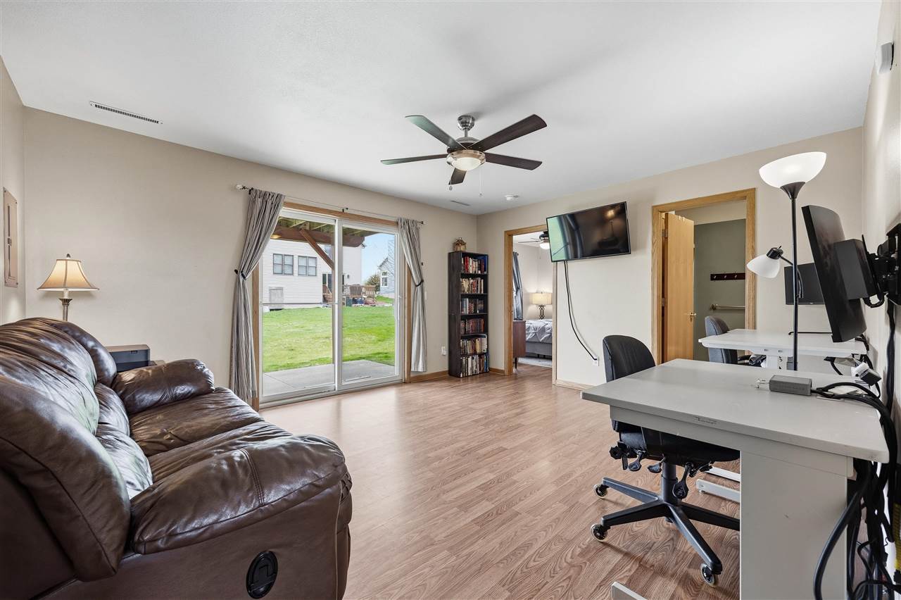 40 Shannon Drive North Liberty IA 52317