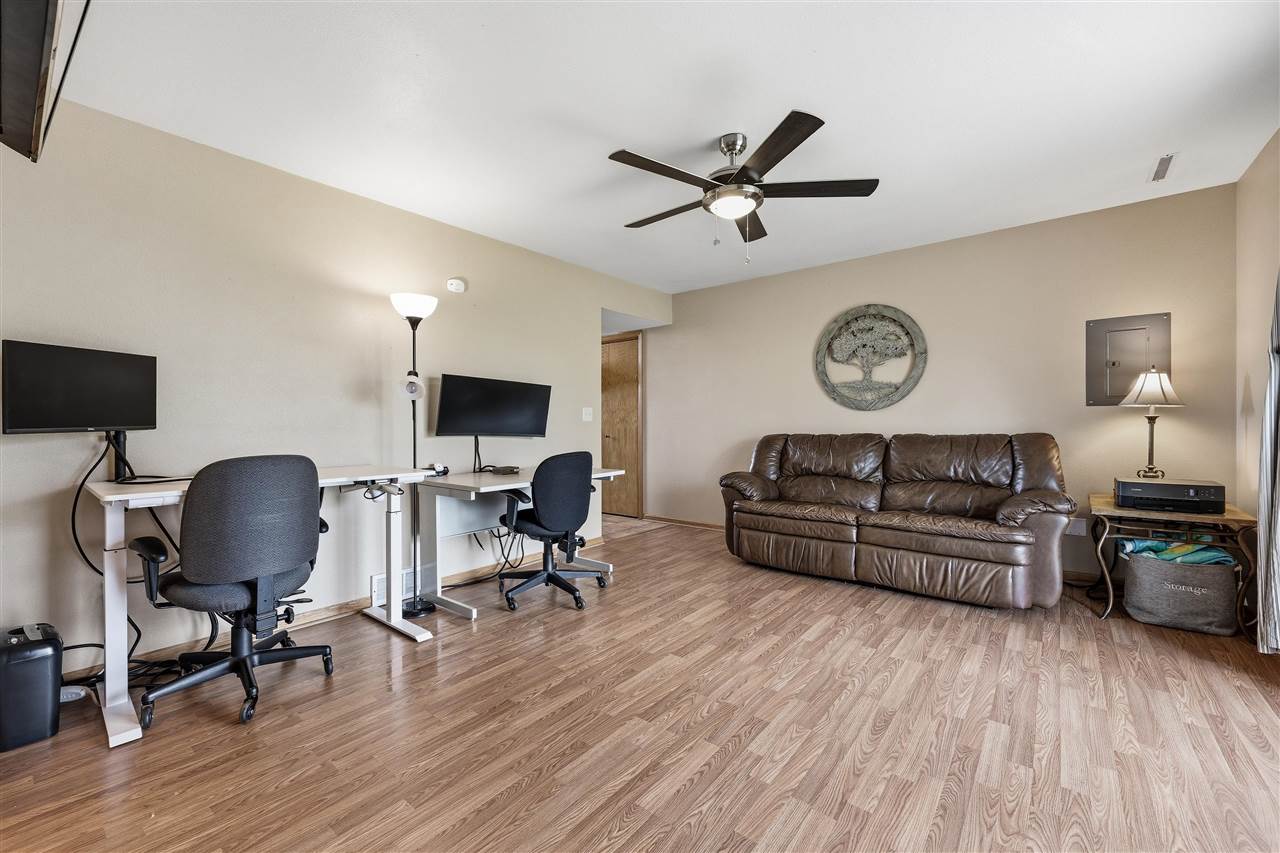 40 Shannon Drive North Liberty IA 52317