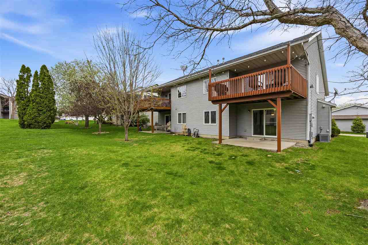 40 Shannon Drive North Liberty IA 52317