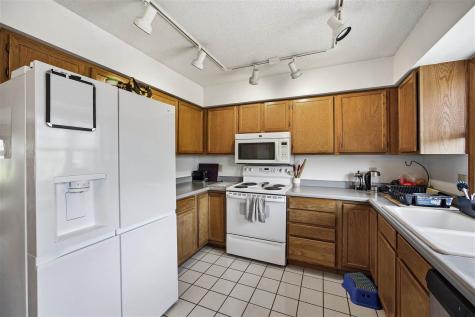 1933 Earl Road Iowa City IA 52246