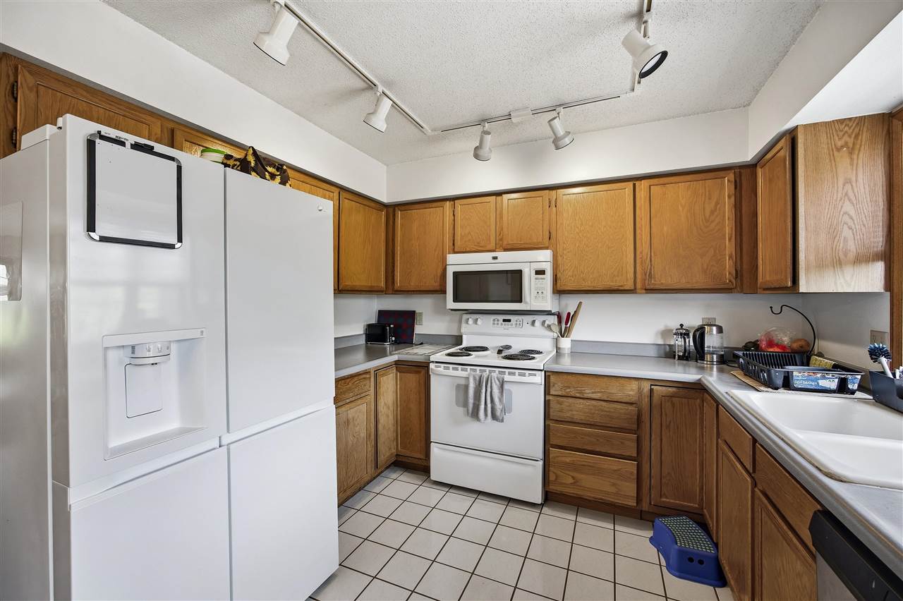 1933 Earl Road Iowa City IA 52246
