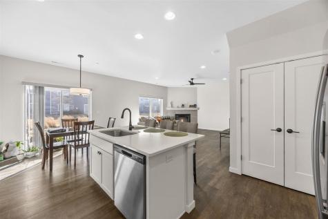 2222 Eversull Lane North Liberty IA 52317