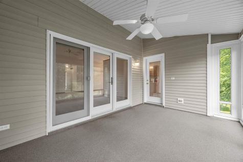 129 Cayman Street Iowa City IA 52245
