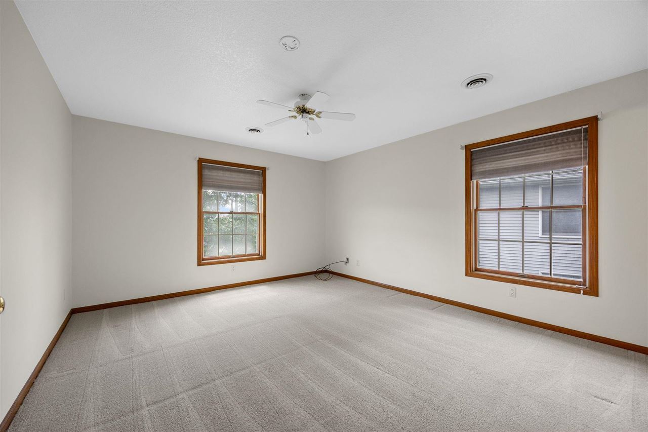 129 Cayman Street Iowa City IA 52245