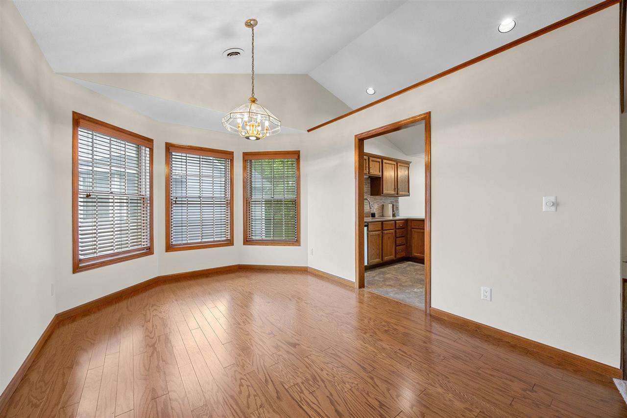 129 Cayman Street Iowa City IA 52245