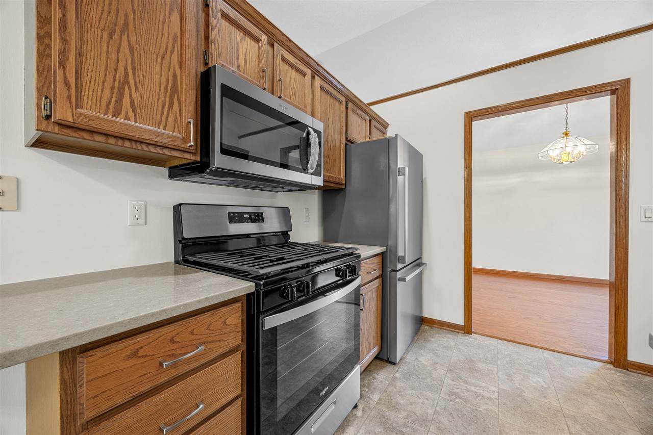 129 Cayman Street Iowa City IA 52245
