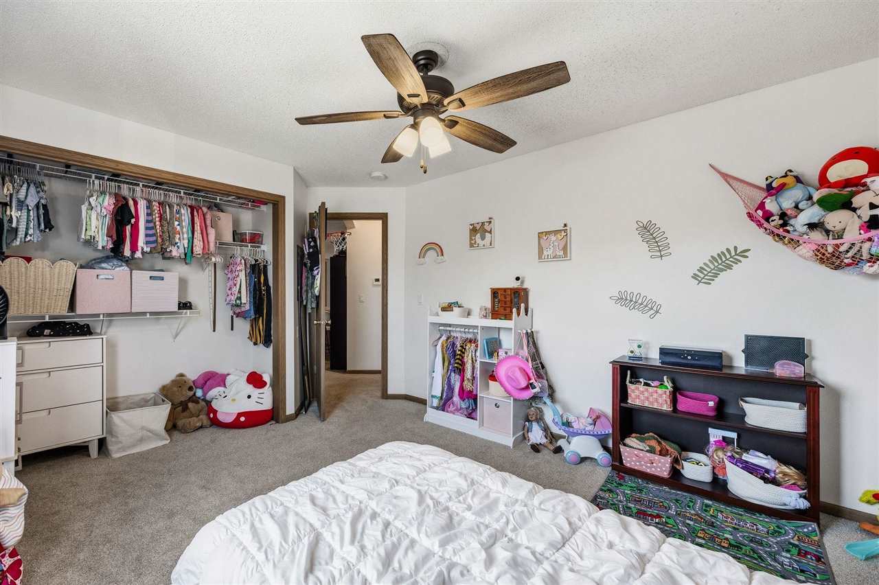 140 Shannon Drive North Liberty IA 52317