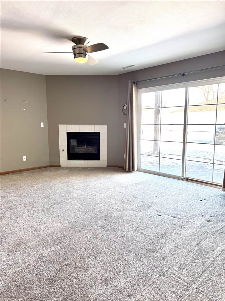 6410 NE Creekside Drive Cedar Rapids IA 52402