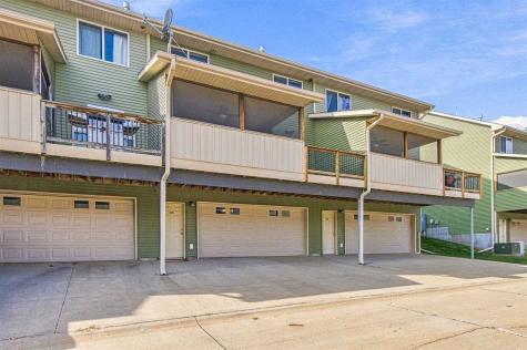 45 Renee Lane Tiffin IA 52340