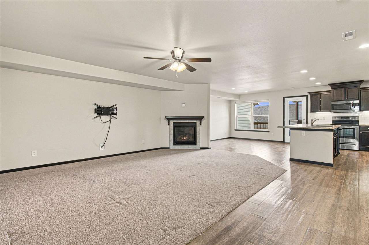 45 Renee Lane Tiffin IA 52340