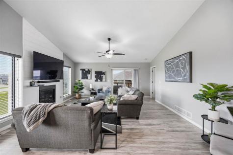 729 Heartland Court Fairfax IA 52228