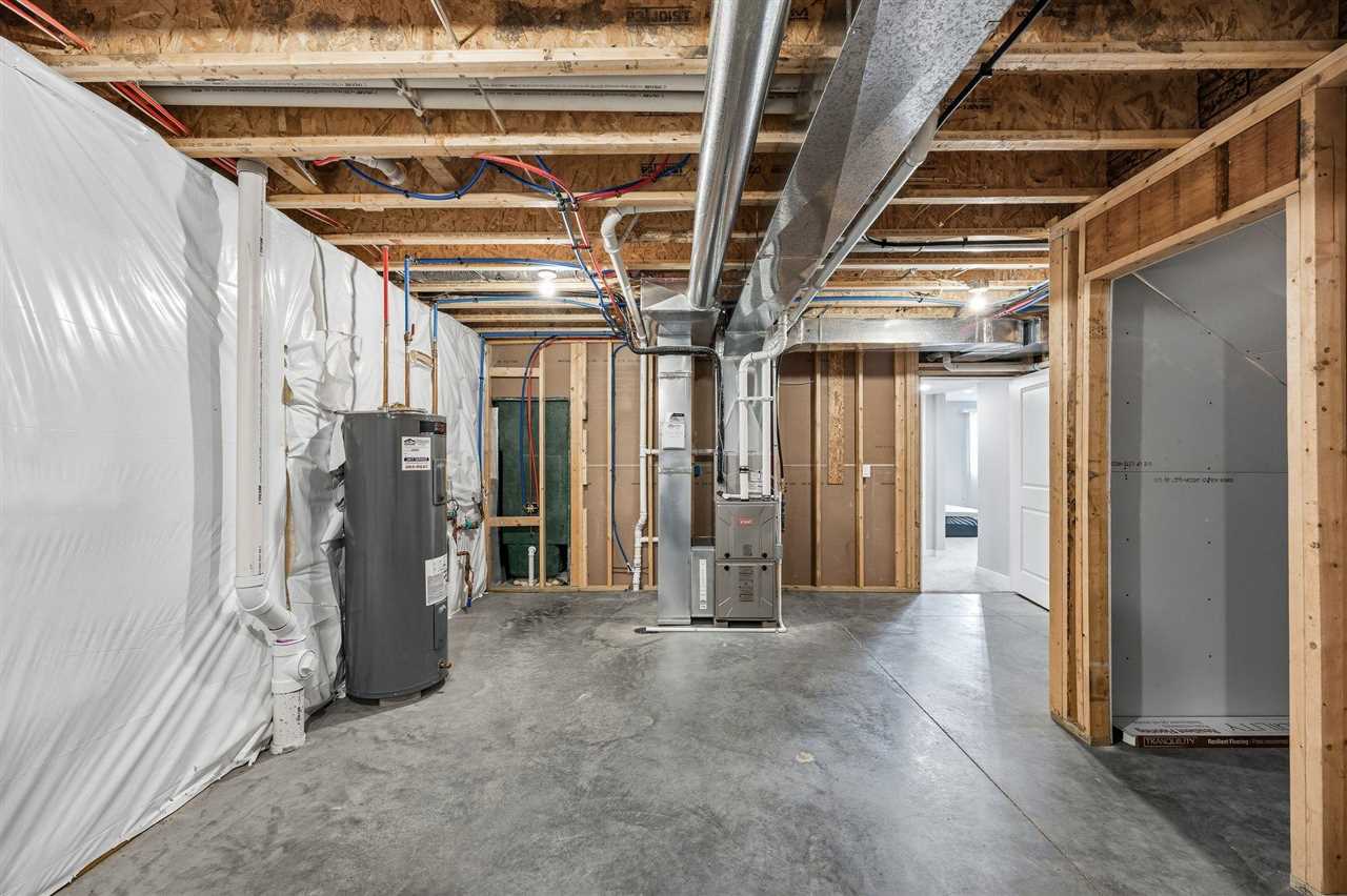 729 Heartland Court Fairfax IA 52228