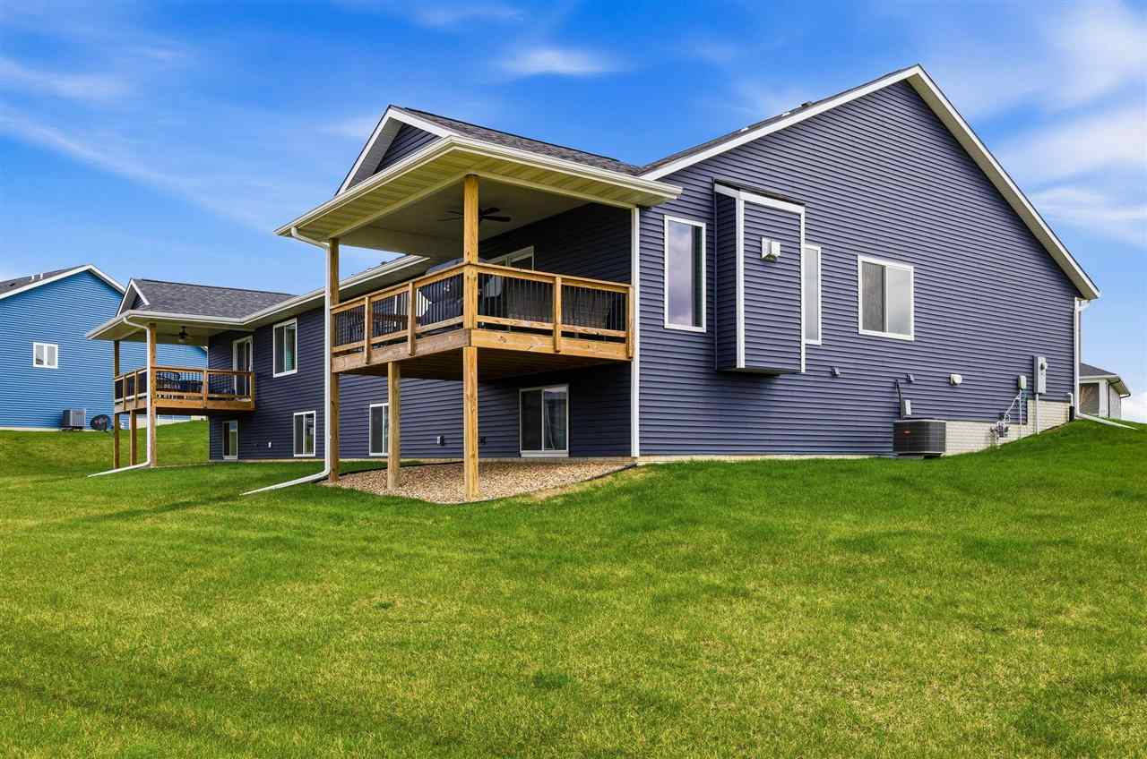 729 Heartland Court Fairfax IA 52228