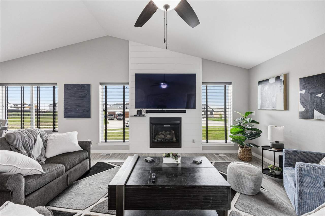 729 Heartland Court Fairfax IA 52228