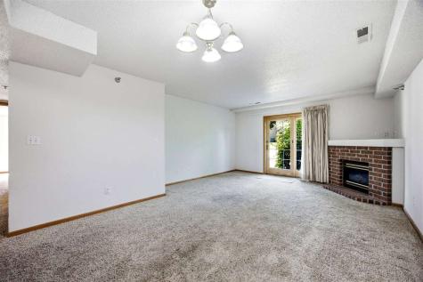 450 West Side Drive Iowa City IA 52246