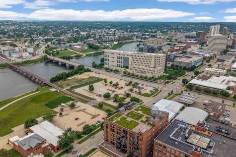 900 2nd Street SE Cedar Rapids IA 52401