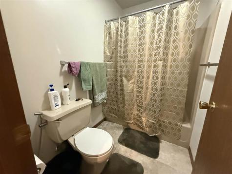 25 Lincoln Avenue #13 Iowa City IA 52246
