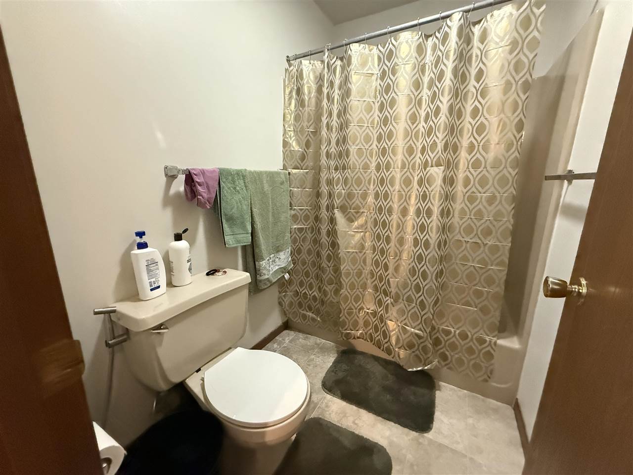 25 Lincoln Avenue #13 Iowa City IA 52246