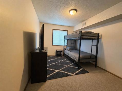 25 Lincoln Avenue #13 Iowa City IA 52246
