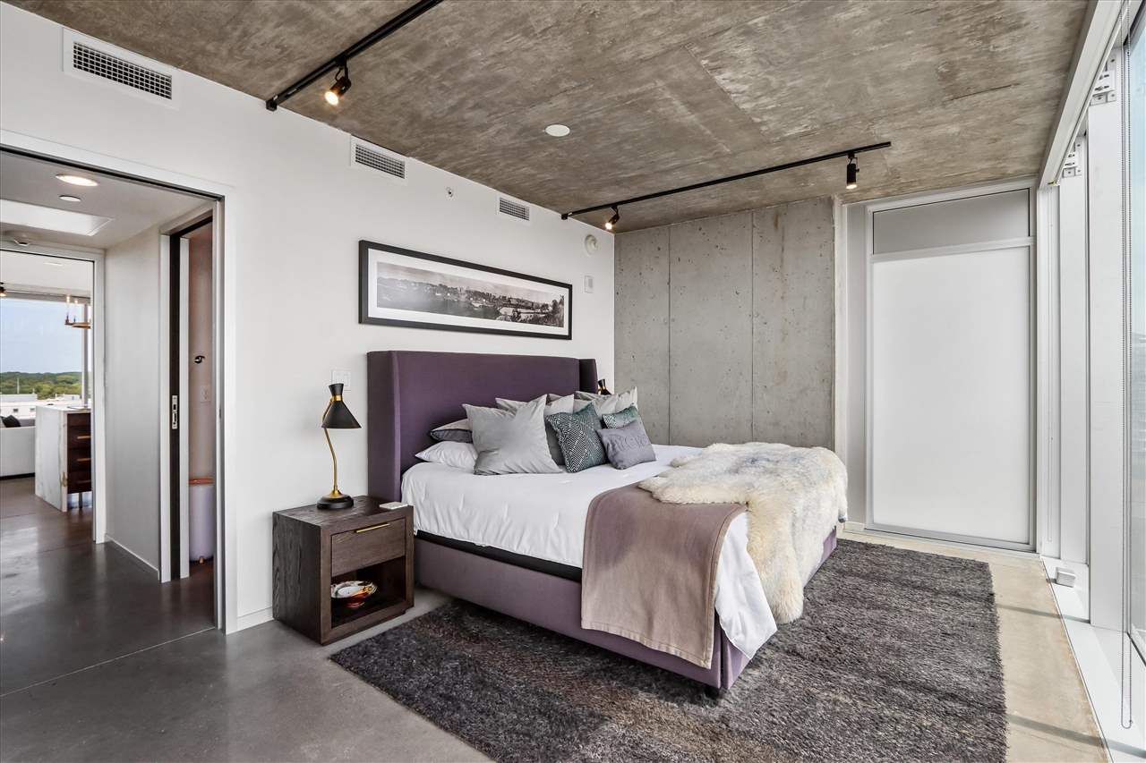201 E Washington St. Unit 1202 Iowa City IA 52240