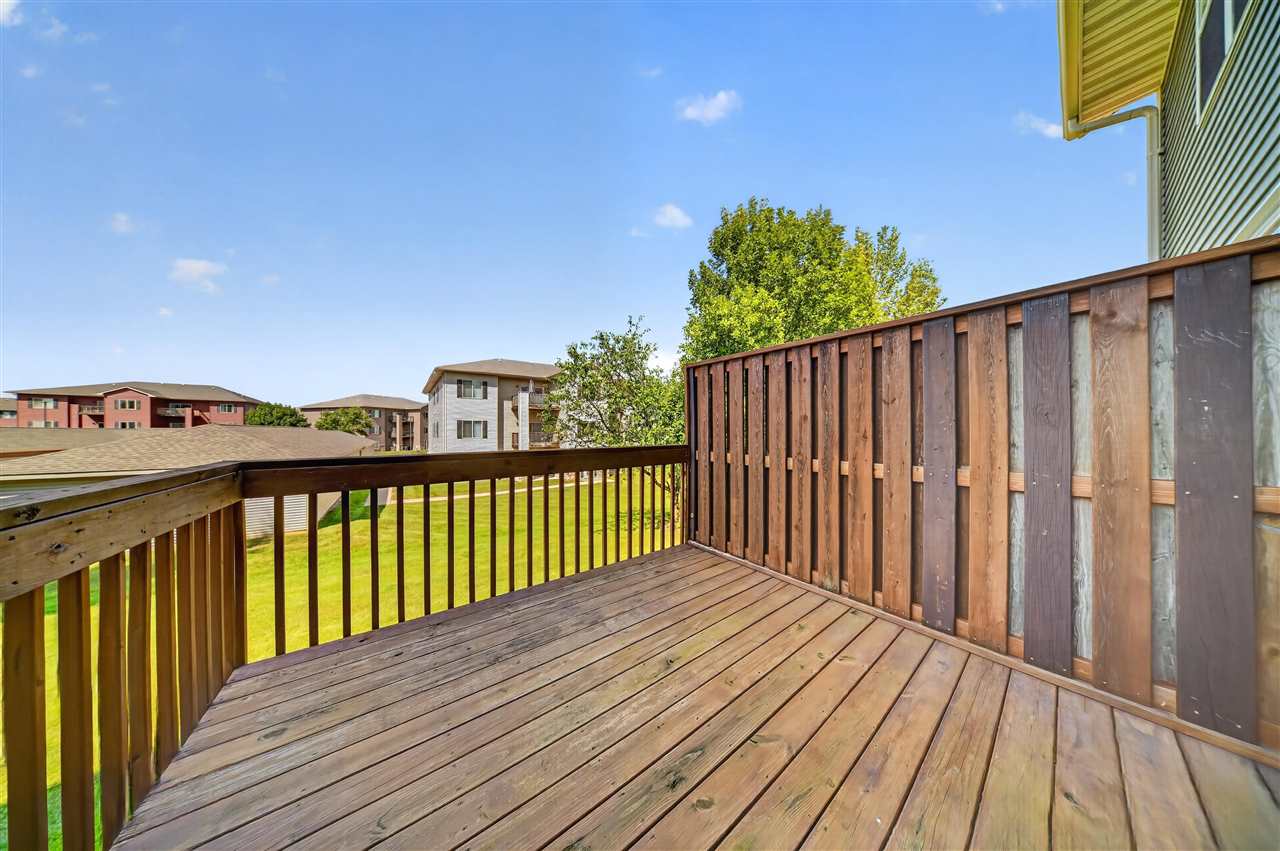 5829 SW Muirfield Drive Cedar Rapids IA 52404