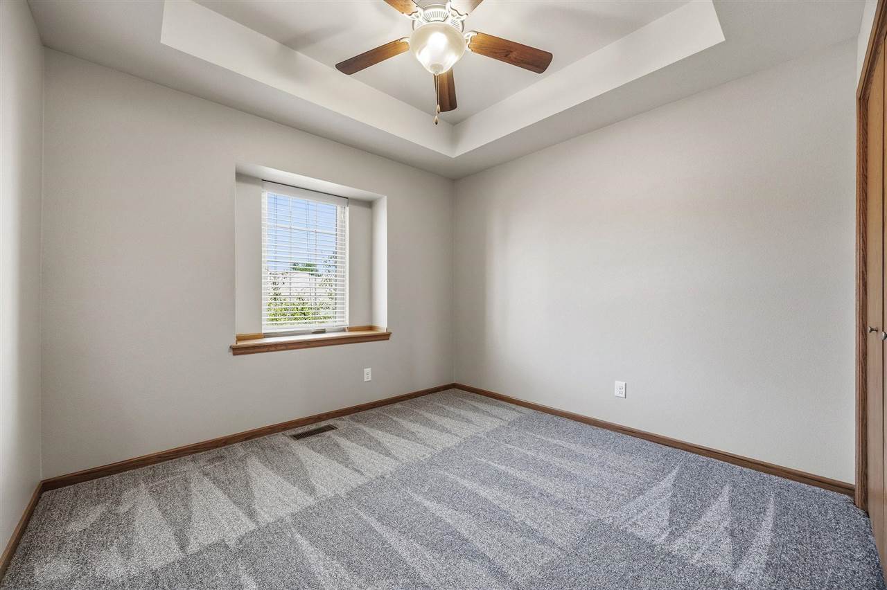 1064 Sunny Side Drive North Liberty IA 52317