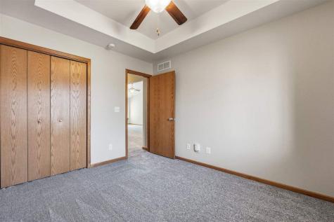 1064 Sunny Side Drive North Liberty IA 52317