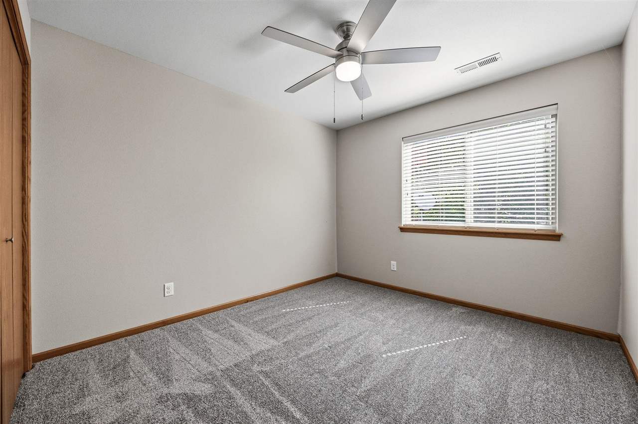 1064 Sunny Side Drive North Liberty IA 52317