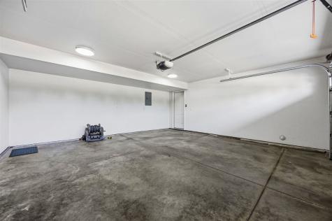 1064 Sunny Side Drive North Liberty IA 52317