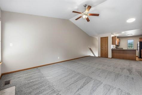 1064 Sunny Side Drive North Liberty IA 52317