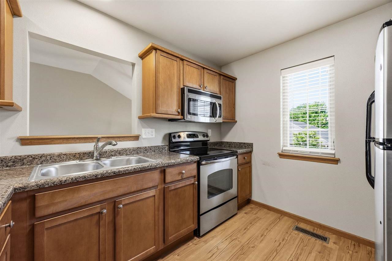 1064 Sunny Side Drive North Liberty IA 52317