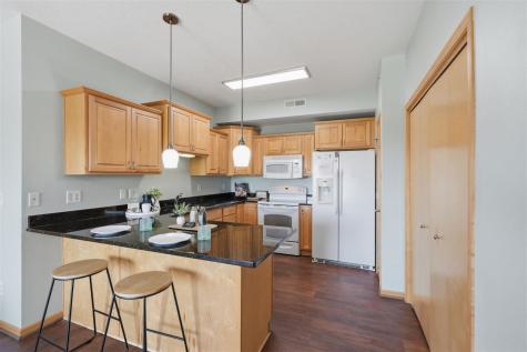 1092 Walnut Avenue Riverside IA 52327