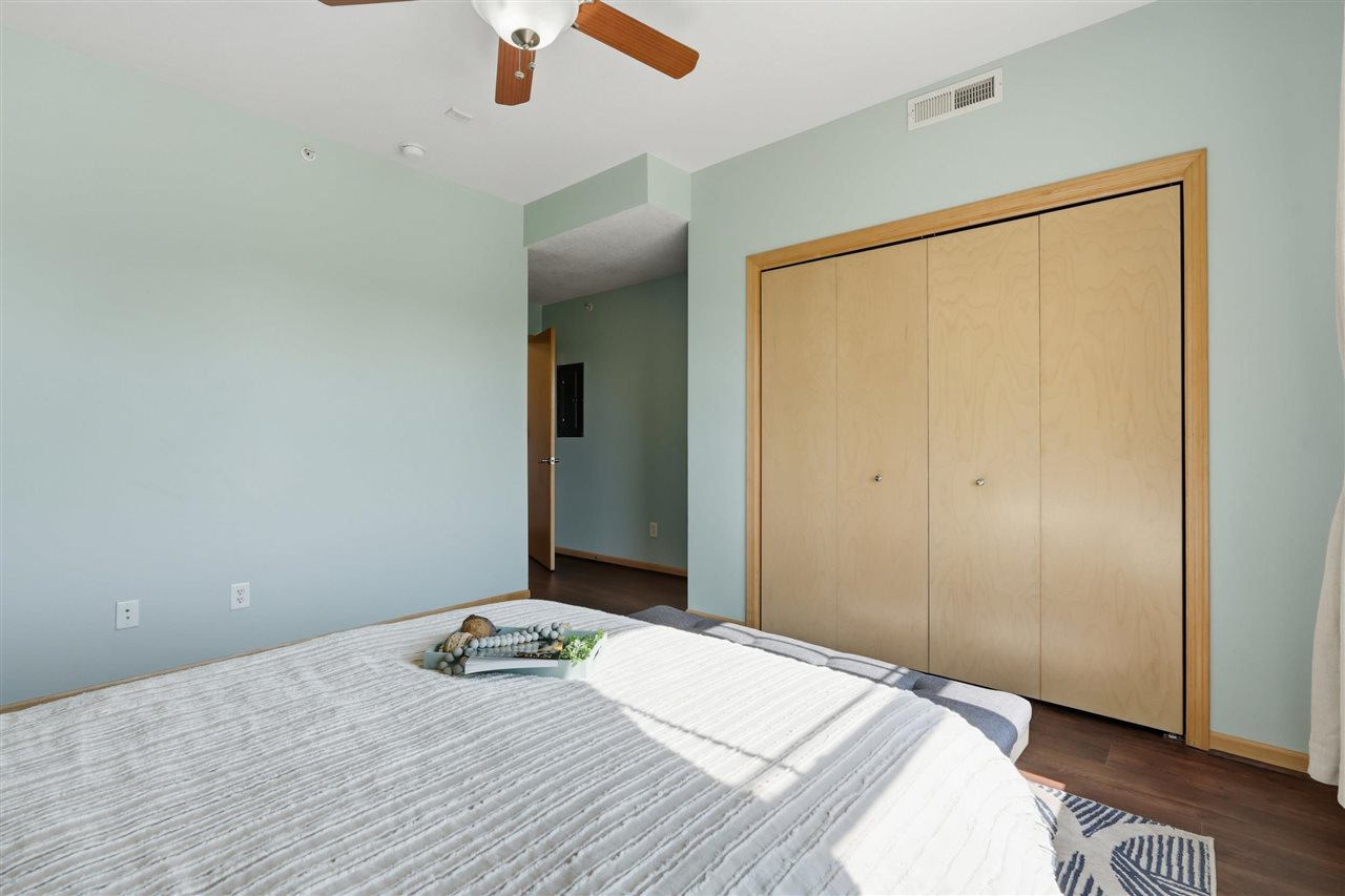 1092 Walnut Avenue Riverside IA 52327