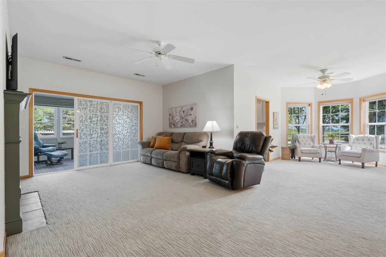 49 Duck Creek Place Iowa City IA 52246