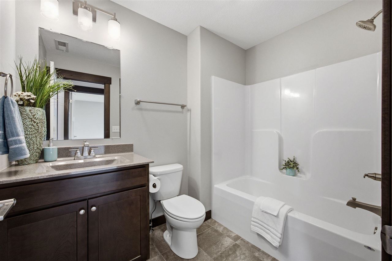 3507 Pioneer Avenue SE Cedar Rapids IA 52403