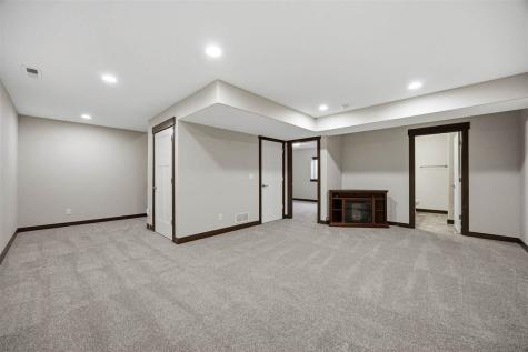 3507 Pioneer Avenue SE Cedar Rapids IA 52403