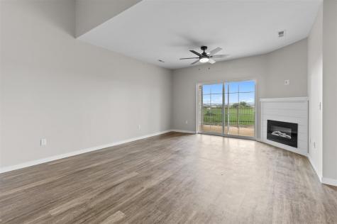 2877 Spring Rose Circle #309 Coralville IA 52241