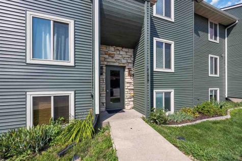 1705 Lynncrest Drive Coralville IA 52241-2738