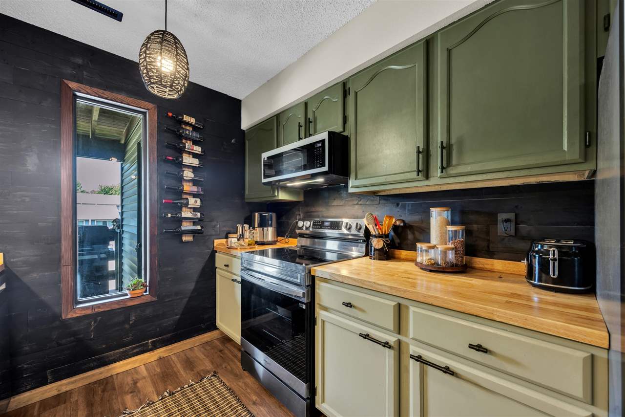 1705 Lynncrest Drive Coralville IA 52241-2738