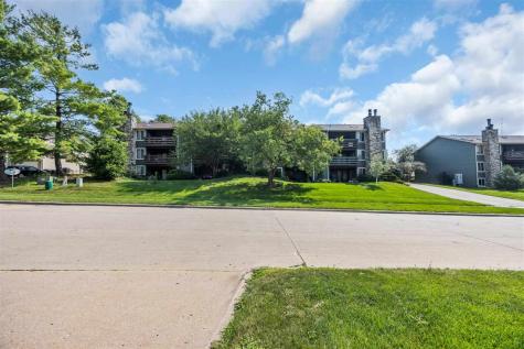 1705 Lynncrest Drive Coralville IA 52241-2738