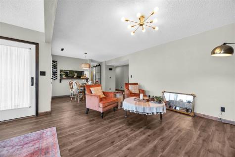 1705 Lynncrest Drive Coralville IA 52241-2738