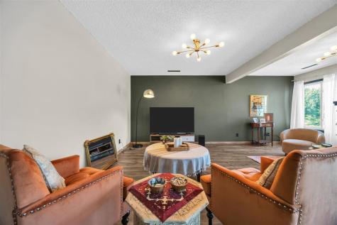 1705 Lynncrest Drive Coralville IA 52241-2738