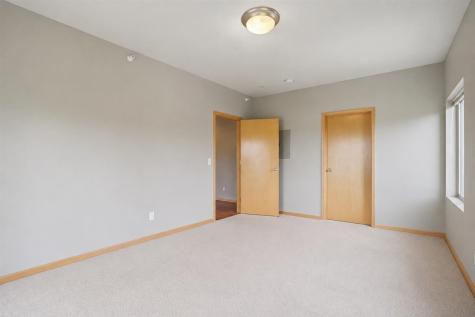 420 N 1st Avenue Iowa City IA 52245
