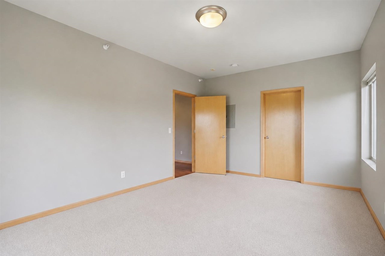 420 N 1st Avenue Iowa City IA 52245
